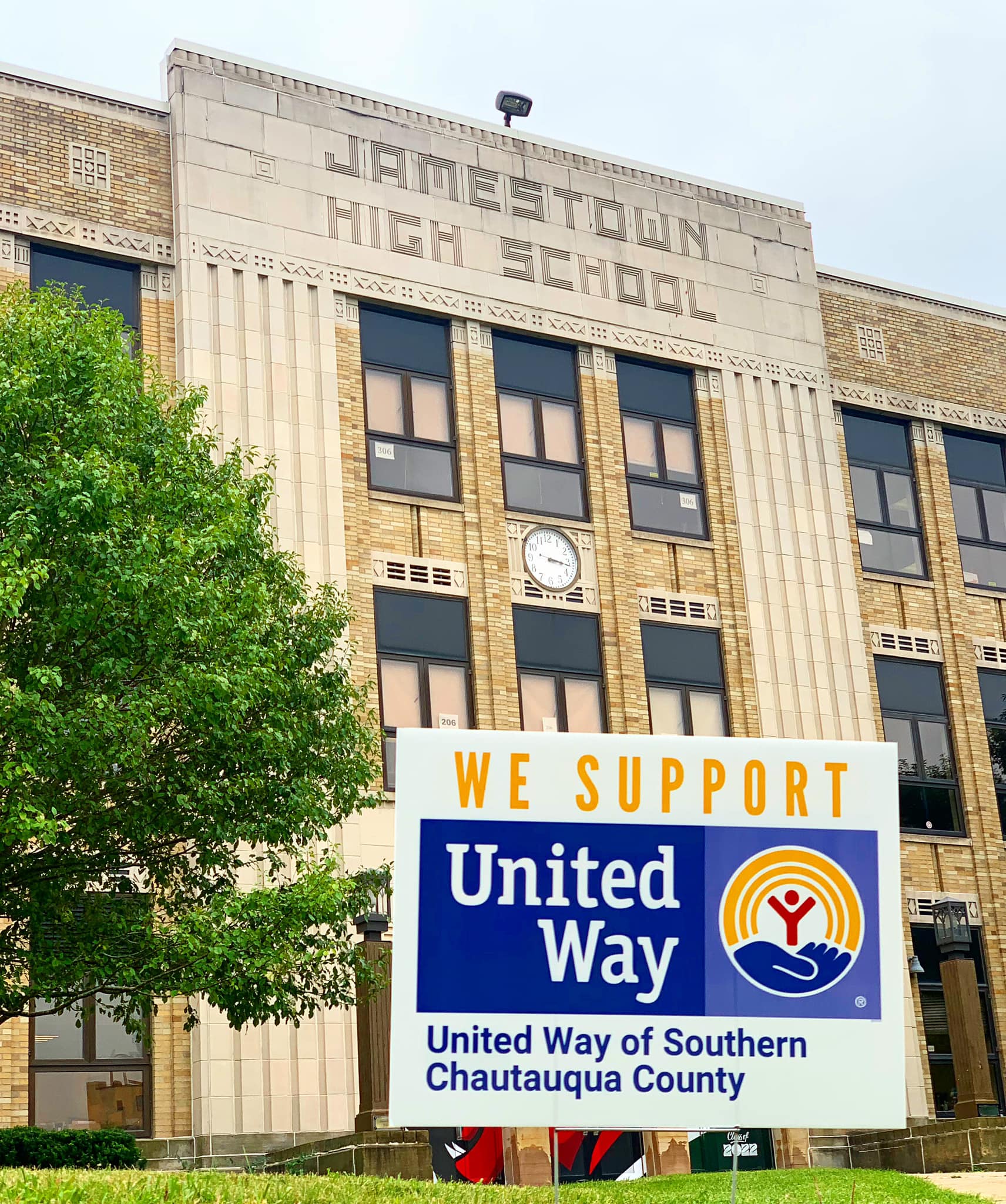Jamestown Public Schools and United Way Lawn Sign